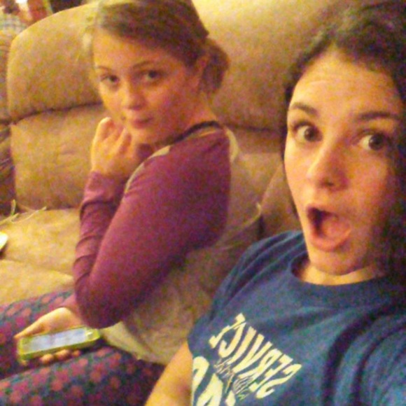 Meet your Posher, Kristen - Picture 2 of 2